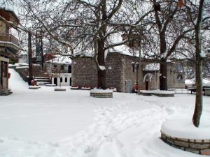 Η πλατεία του Γαρδικίου