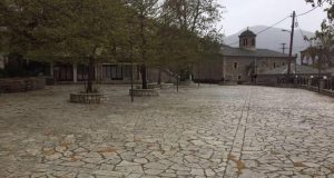 Η πλατεία του Γαρδικίου