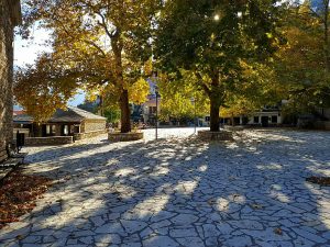 Η πλατεία του Γαρδικίου